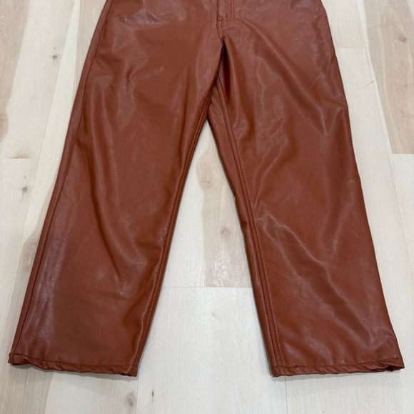 Abercrombie & Fitch The 90s Straight Ultra High Rise Faux Leather Pants Brown 14 - Picture 4 of 15